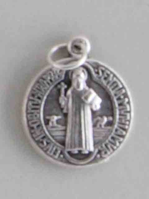 St Benedict Medal: Round 18mm